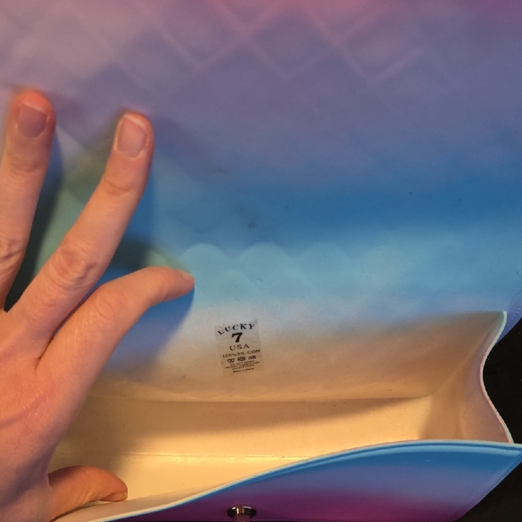 Hard Case Shoulder/Crossbody Quilted Chain Bag - Picture 10 of 10